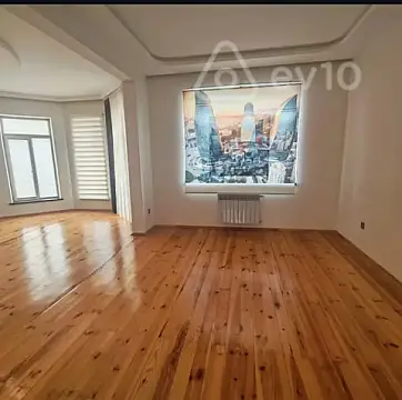 Satılır 9 otaqlı həyət evi 360 m²