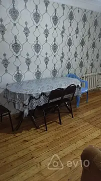 Kirayə verilir 4 otaqlı köhnə tikili 80 m²
