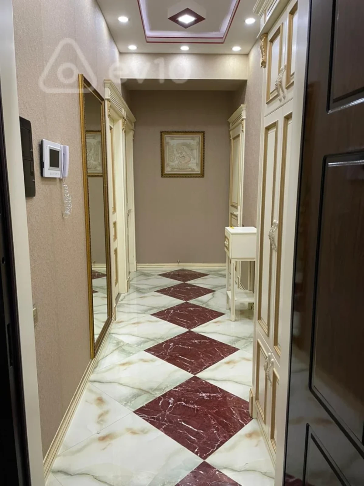 Kirayə verilir 3 otaqlı yeni tikili 80 m²