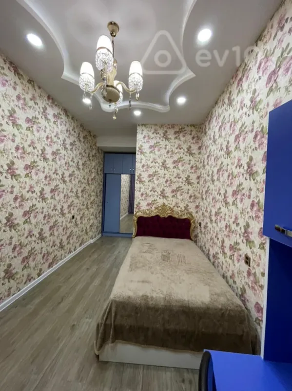 Kirayə verilir 3 otaqlı yeni tikili 80 m²