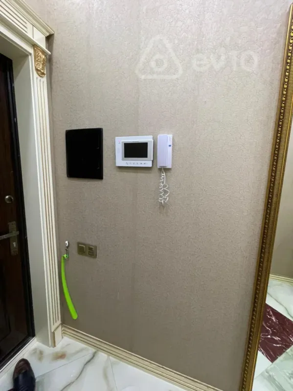 Kirayə verilir 3 otaqlı yeni tikili 80 m²