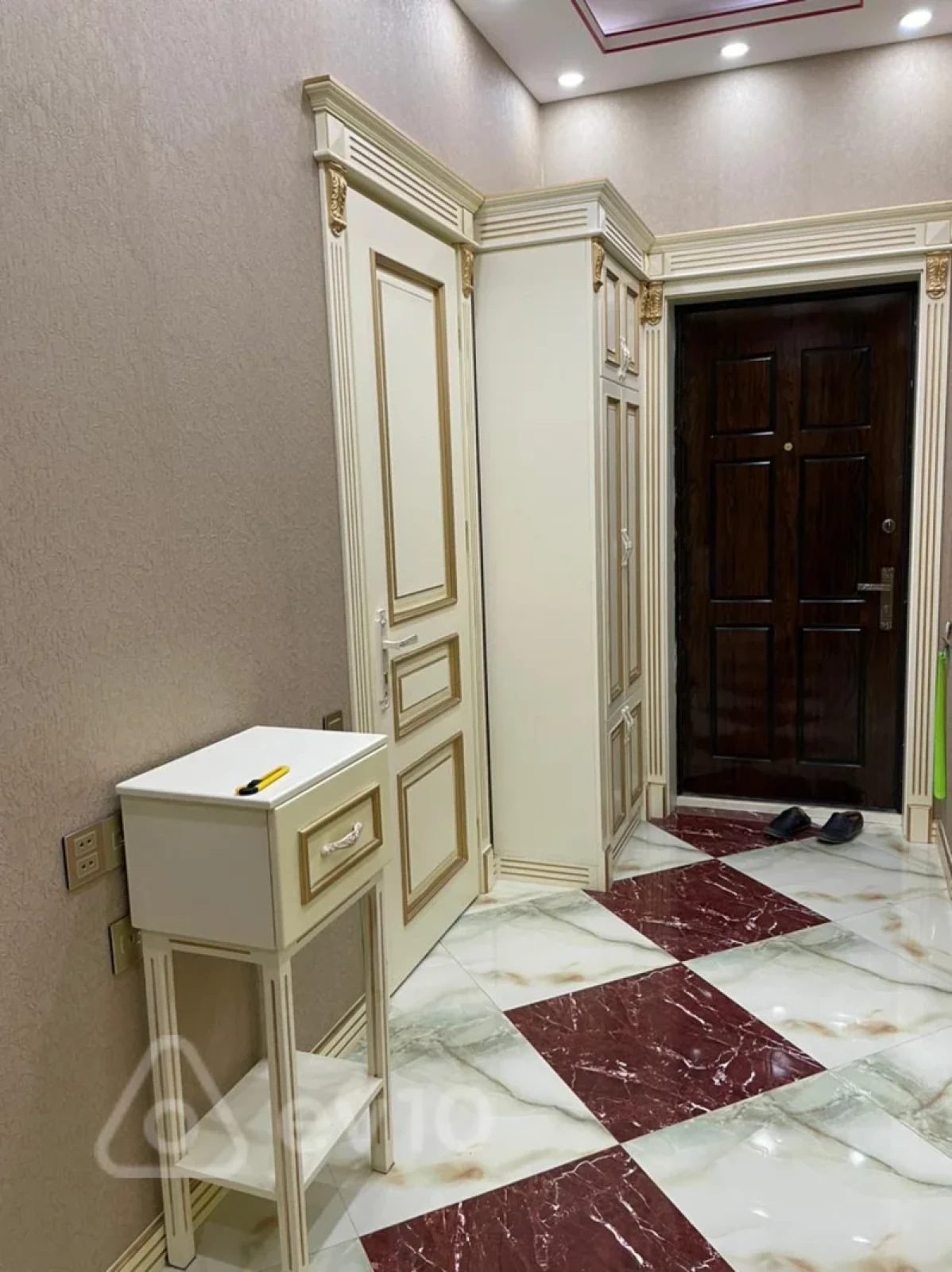 Kirayə verilir 3 otaqlı yeni tikili 80 m²