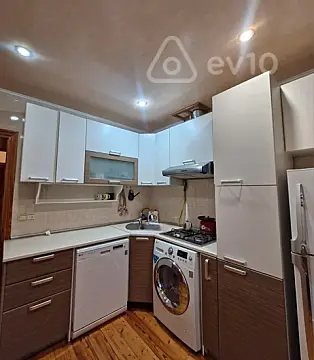 Kirayə verilir 3 otaqlı köhnə tikili 75 m²