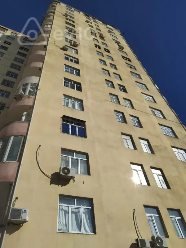 Kirayə verilir 3 otaqlı yeni tikili 165 m²