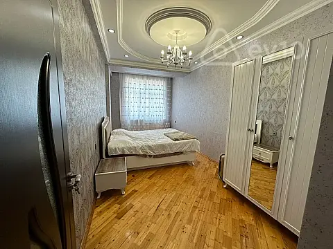 Kirayə verilir 3 otaqlı yeni tikili 165 m²