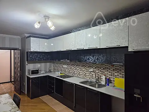 Kirayə verilir 2 otaqlı yeni tikili 101 m²