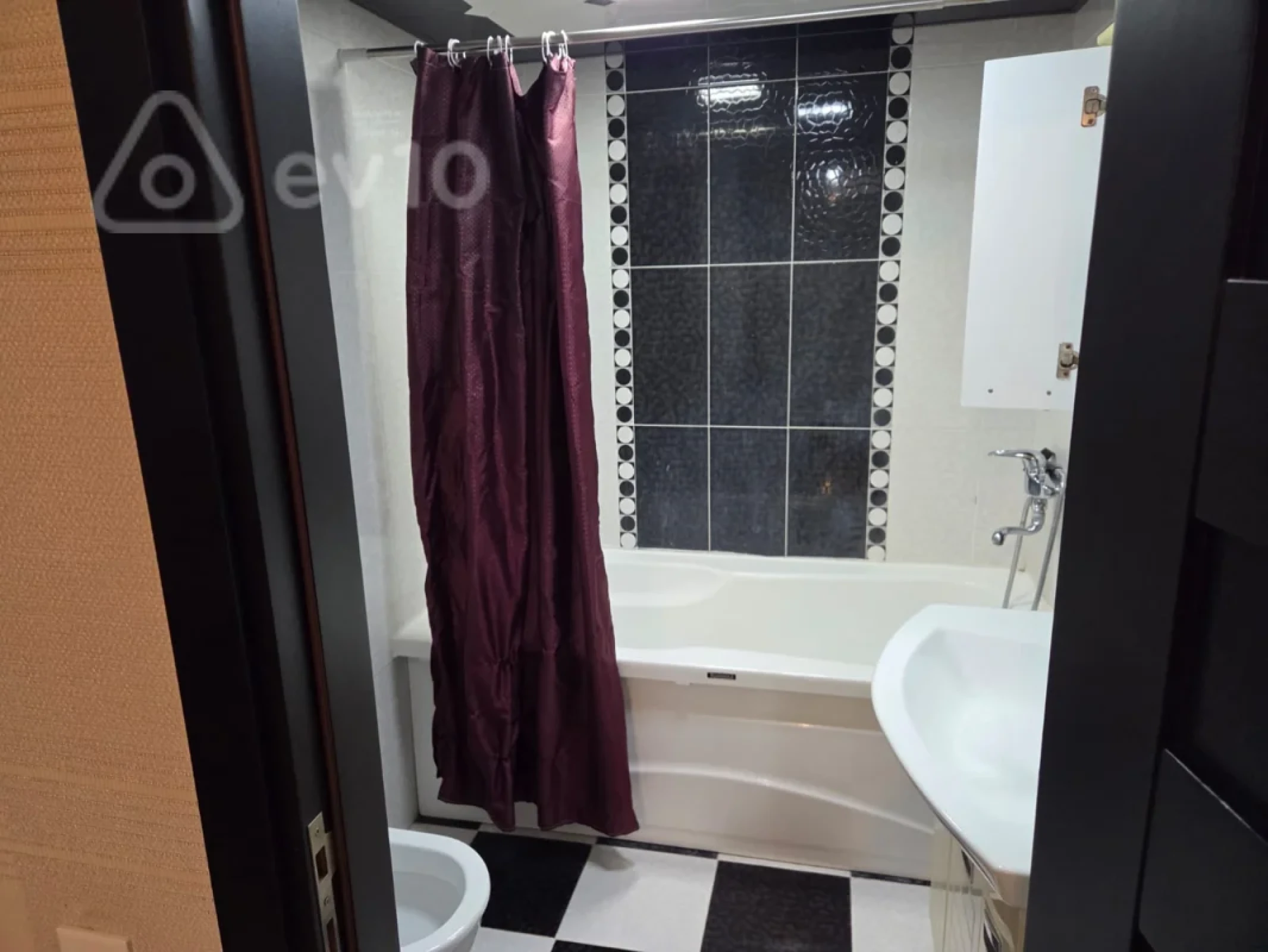 Kirayə verilir 2 otaqlı yeni tikili 101 m²