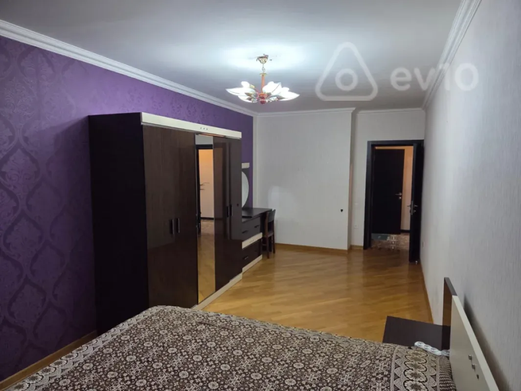Kirayə verilir 2 otaqlı yeni tikili 101 m²