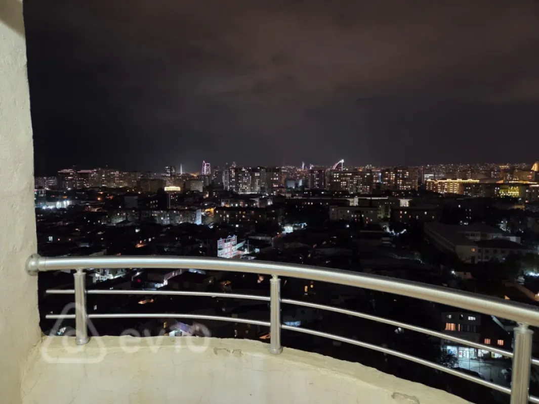 Kirayə verilir 2 otaqlı yeni tikili 101 m²