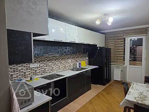 Kirayə verilir 2 otaqlı yeni tikili 101 m²