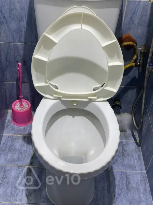 Kirayə verilir 2 otaqlı köhnə tikili 70 m²