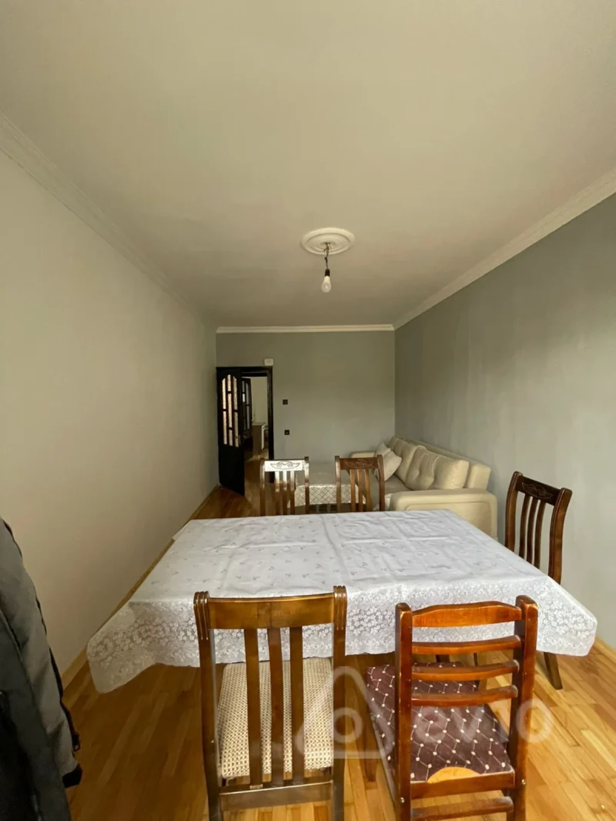 Kirayə verilir 2 otaqlı köhnə tikili 70 m²