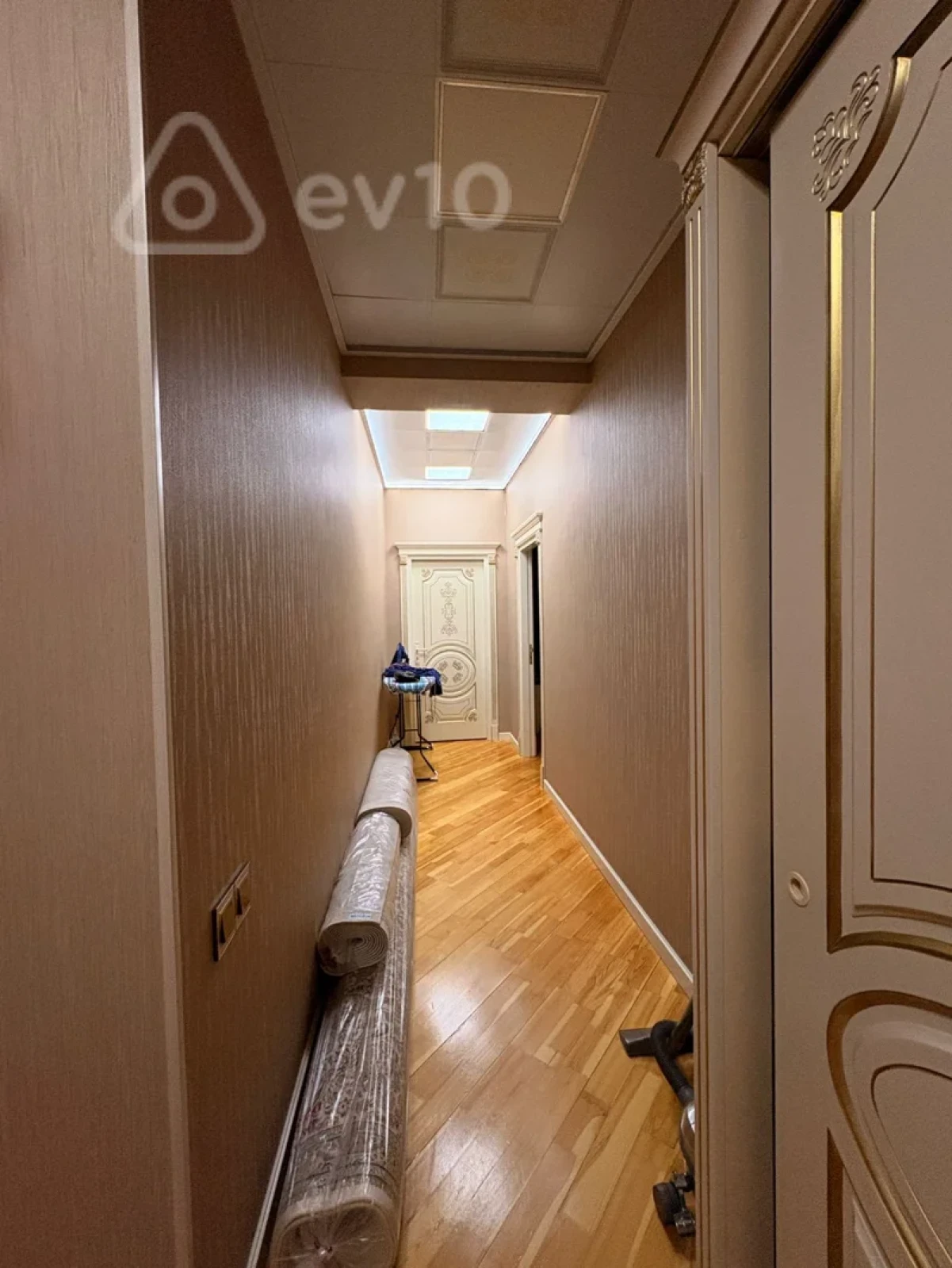 Satılır 6 otaqlı yeni tikili 230 m²