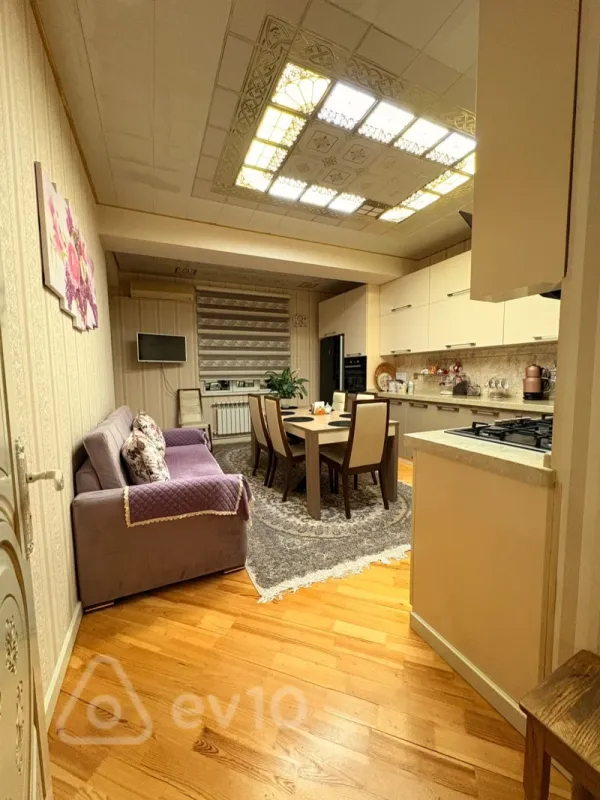 Satılır 6 otaqlı yeni tikili 230 m²