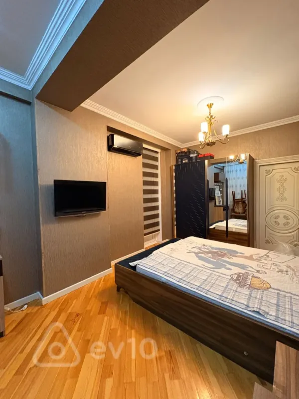 Satılır 6 otaqlı yeni tikili 230 m²