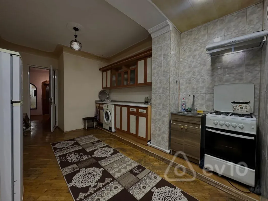 Satılır 3 otaqlı köhnə tikili 76 m²