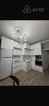 Kirayə verilir 2 otaqlı yeni tikili 70 m²