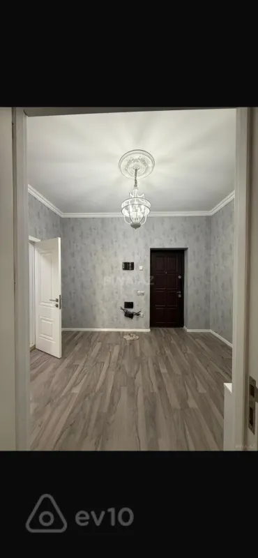 Kirayə verilir 2 otaqlı yeni tikili 70 m²