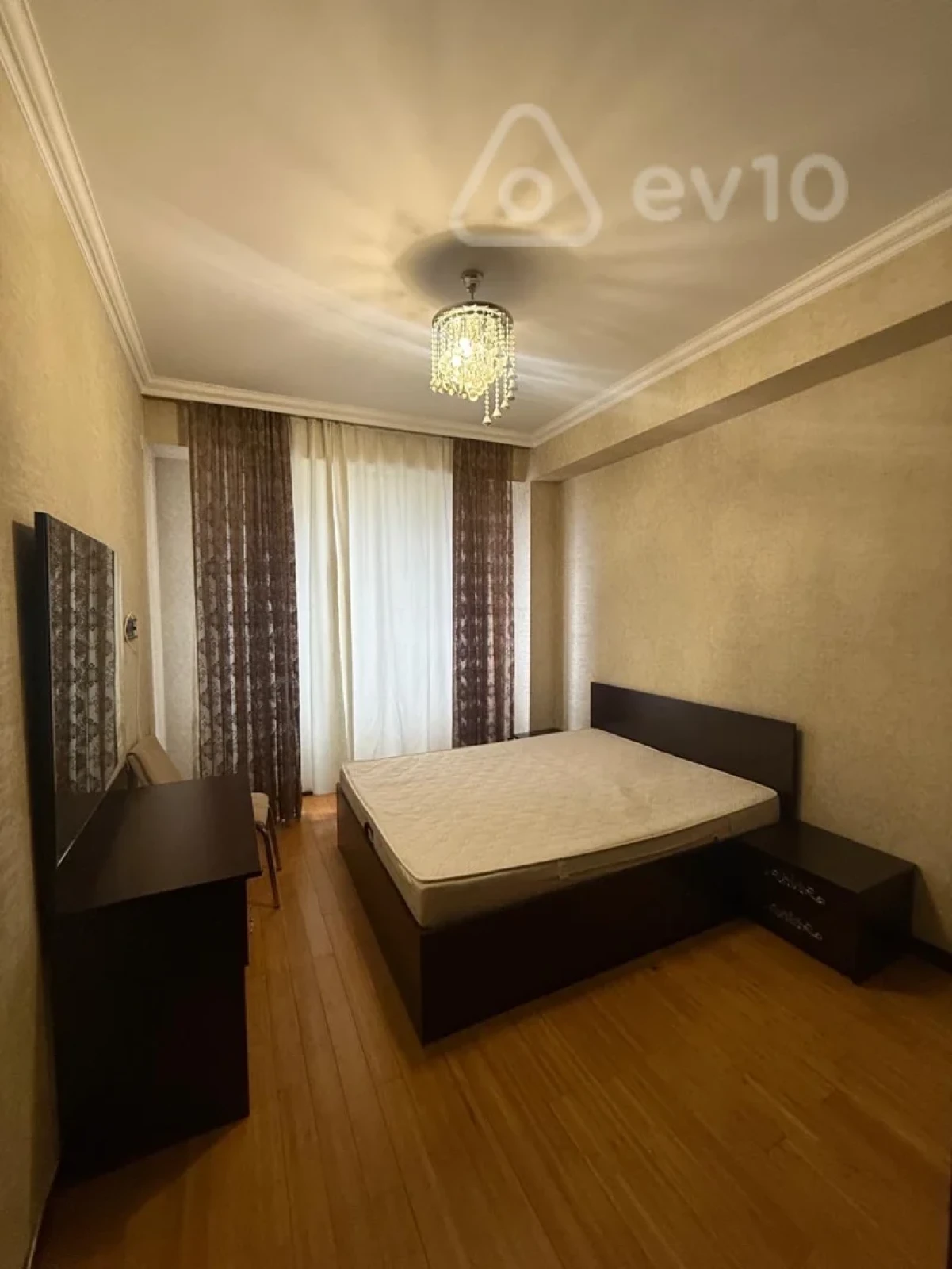 Kirayə verilir 2 otaqlı yeni tikili 80 m²