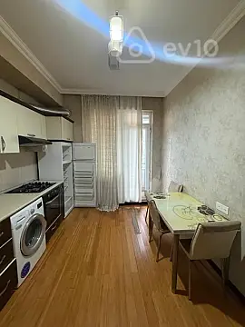 Kirayə verilir 2 otaqlı yeni tikili 80 m²