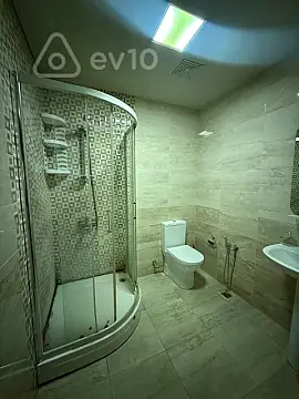 Kirayə verilir 2 otaqlı yeni tikili 80 m²