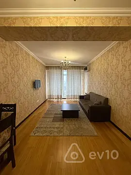 Kirayə verilir 2 otaqlı yeni tikili 80 m²