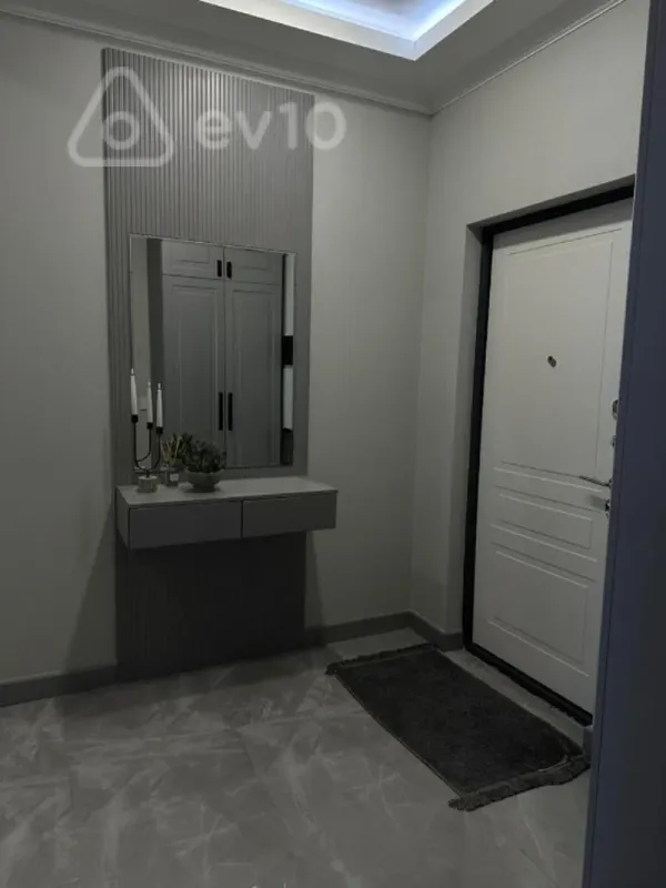Kirayə verilir 2 otaqlı yeni tikili 77 m²