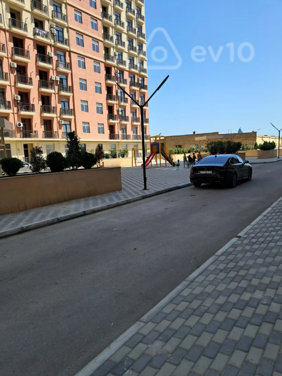 Kirayə verilir 2 otaqlı yeni tikili 77 m²