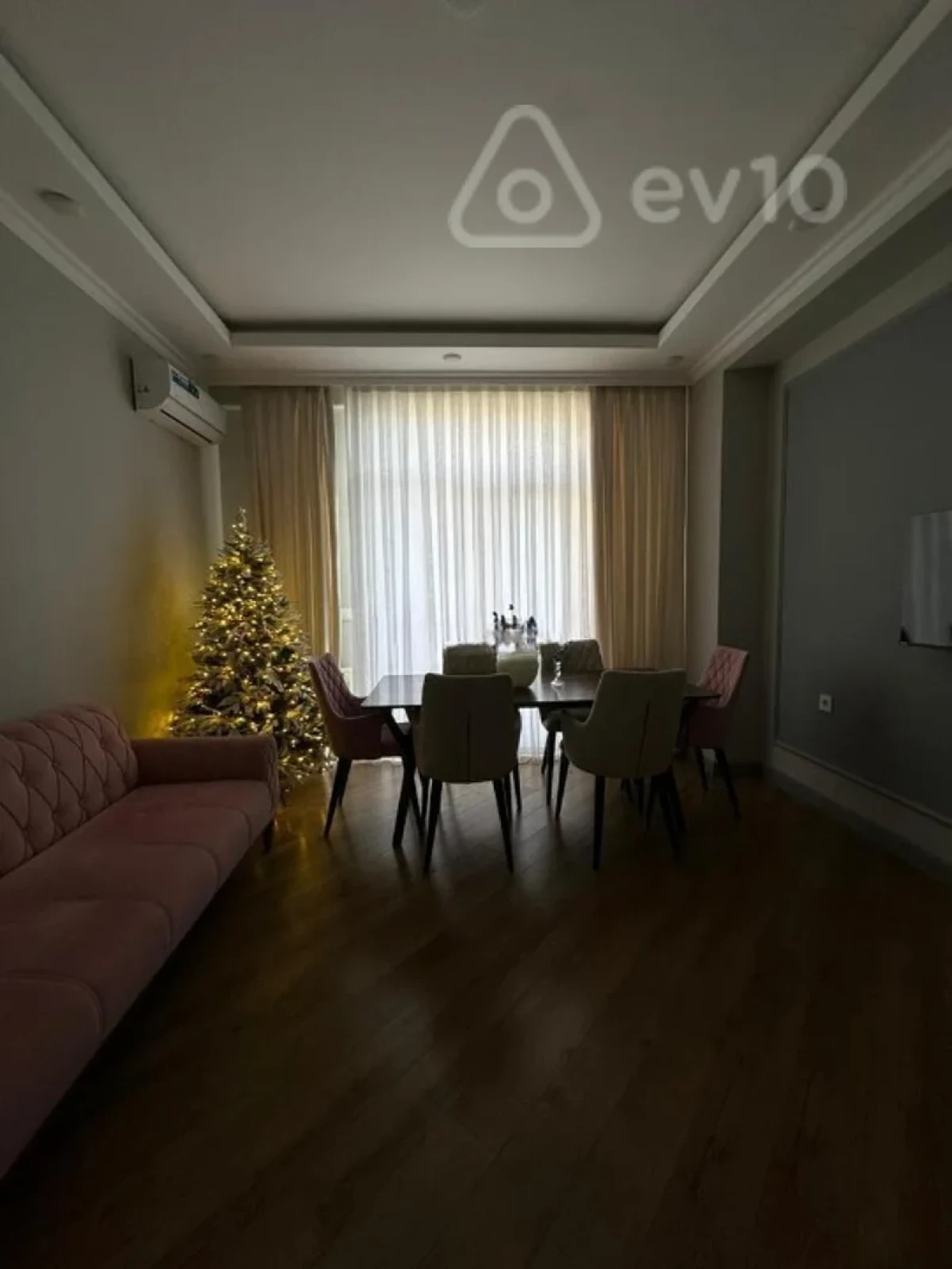 Kirayə verilir 2 otaqlı yeni tikili 77 m²