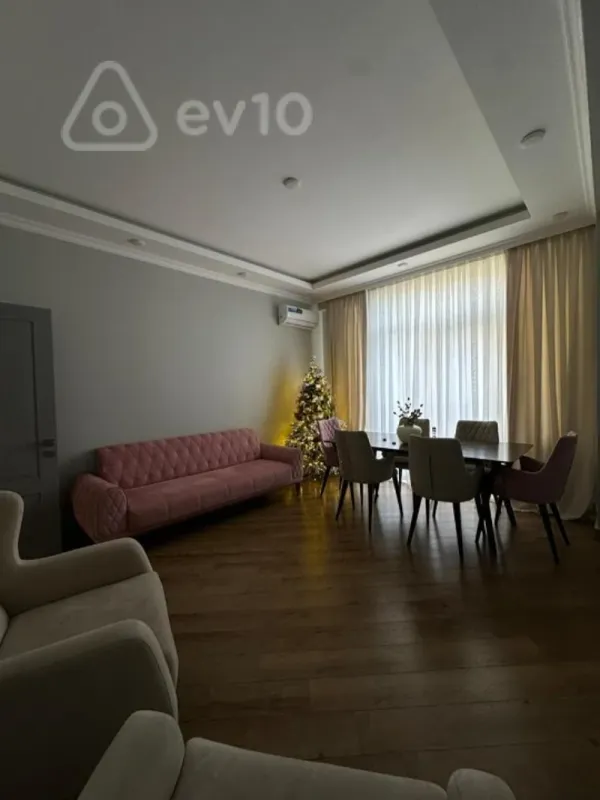Kirayə verilir 2 otaqlı yeni tikili 77 m²