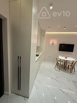 Kirayə verilir 1 otaqlı yeni tikili 50 m²
