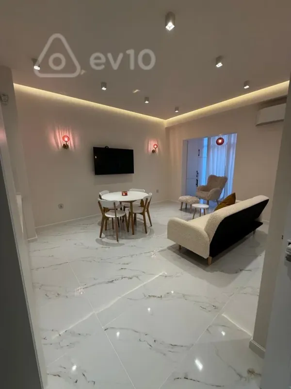 Kirayə verilir 1 otaqlı yeni tikili 50 m²