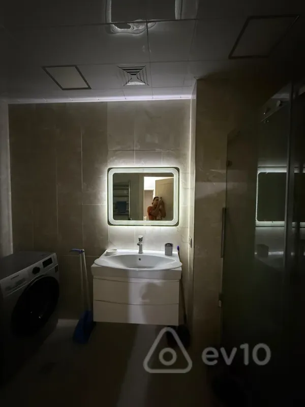 Kirayə verilir 3 otaqlı yeni tikili 90 m²