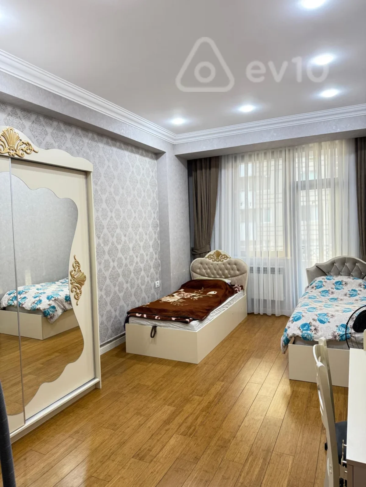 Kirayə verilir 3 otaqlı yeni tikili 90 m²
