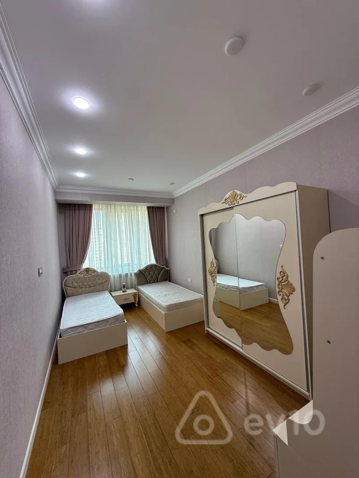 Kirayə verilir 3 otaqlı yeni tikili 90 m²