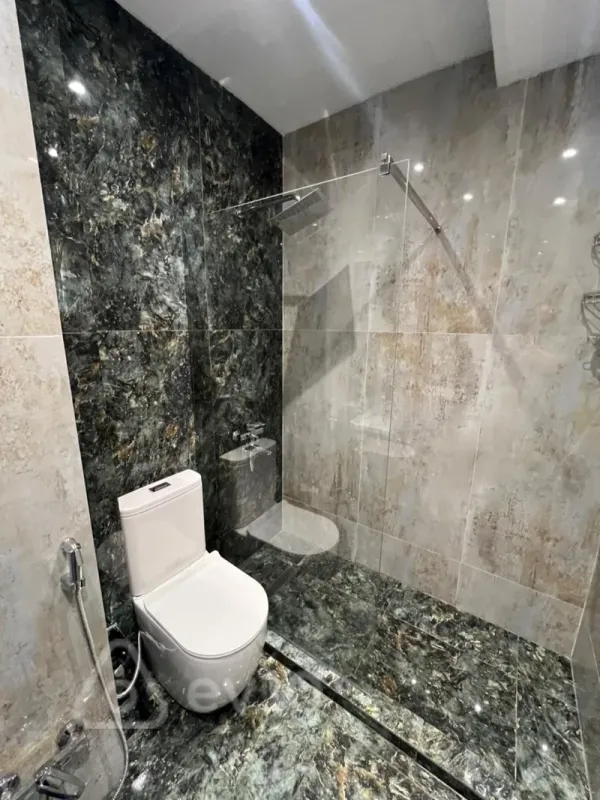 Kirayə verilir 3 otaqlı yeni tikili 100 m²