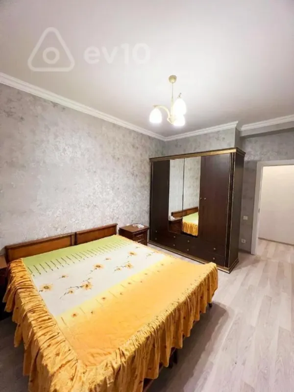 Kirayə verilir 3 otaqlı yeni tikili 80 m²