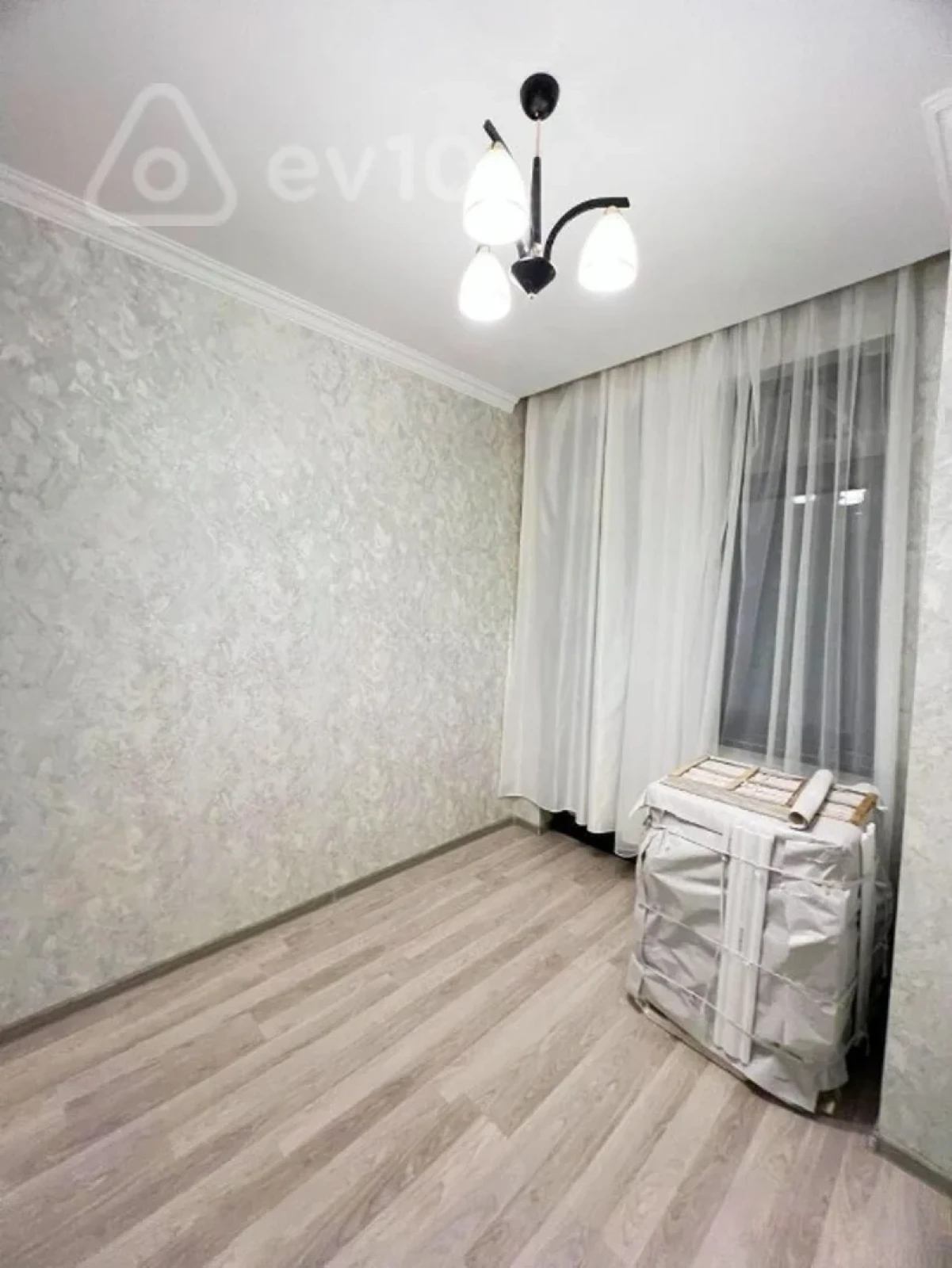 Kirayə verilir 3 otaqlı yeni tikili 80 m²
