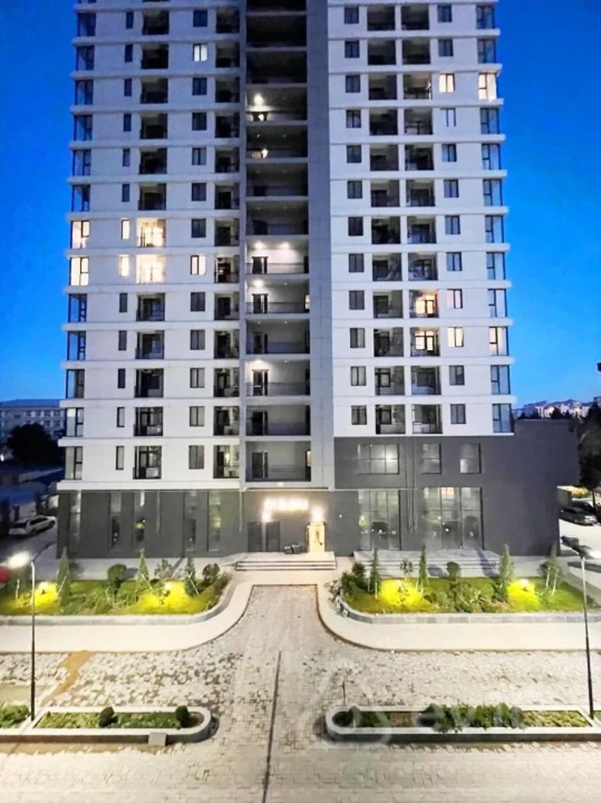 Kirayə verilir 3 otaqlı yeni tikili 80 m²