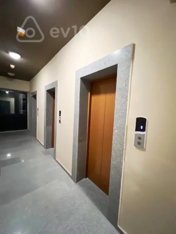 Kirayə verilir 3 otaqlı yeni tikili 80 m²