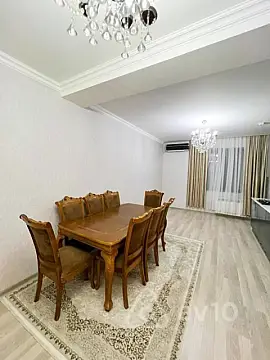 Kirayə verilir 3 otaqlı yeni tikili 80 m²
