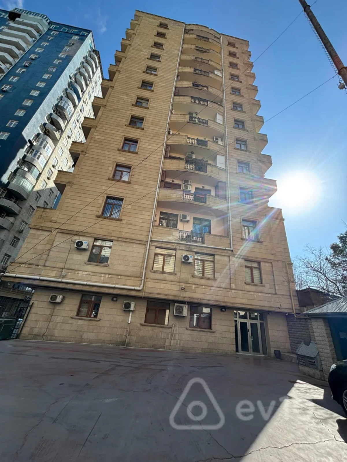 Kirayə verilir 2 otaqlı yeni tikili 76 m²