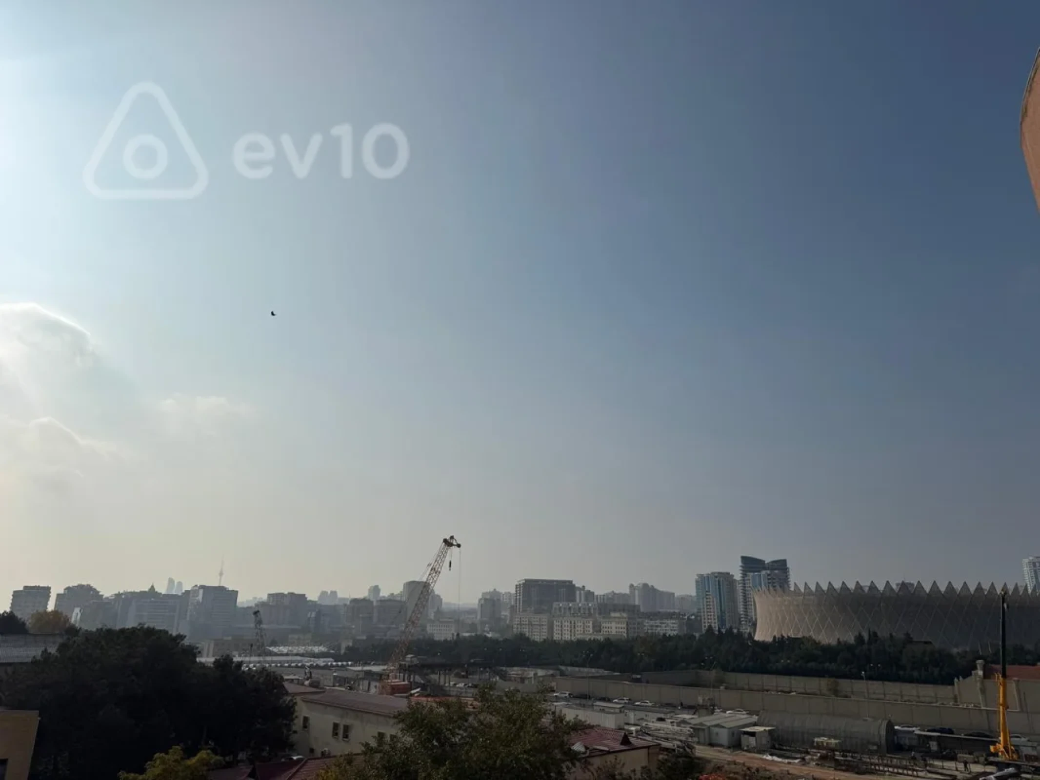 Kirayə verilir 3 otaqlı yeni tikili 145 m²