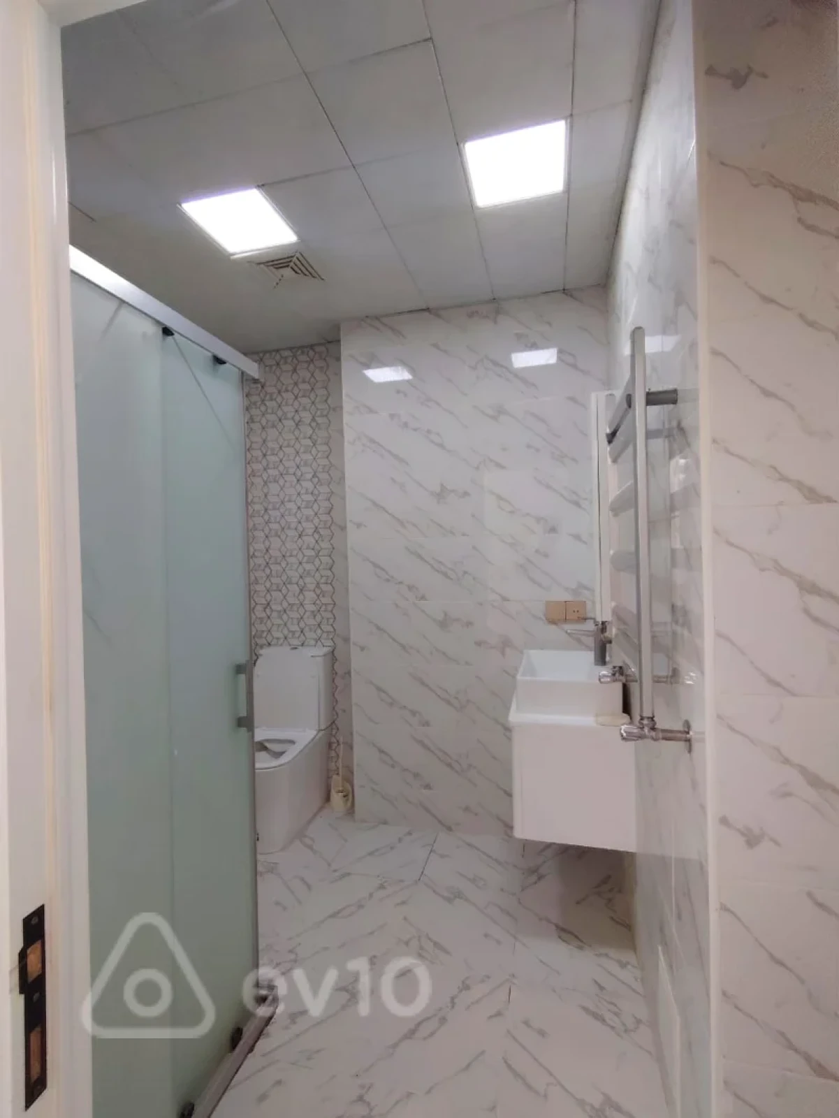 Kirayə verilir 3 otaqlı yeni tikili 105 m²