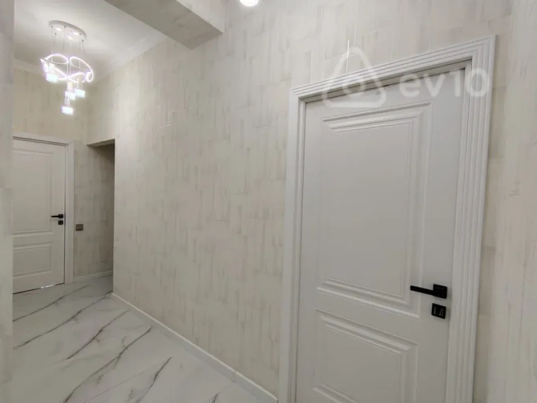 Kirayə verilir 3 otaqlı yeni tikili 105 m²