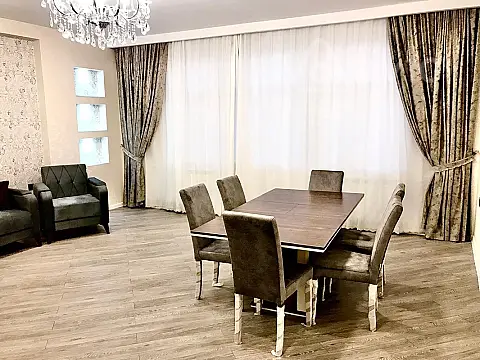 Kirayə verilir 3 otaqlı yeni tikili 110 m²