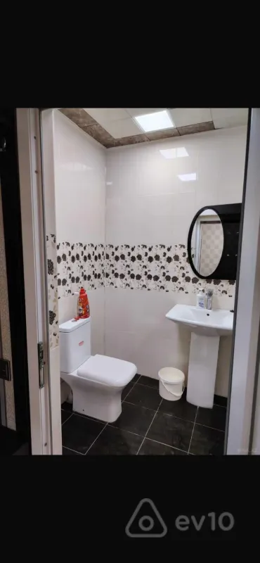 Kirayə verilir 2 otaqlı yeni tikili 60 m²