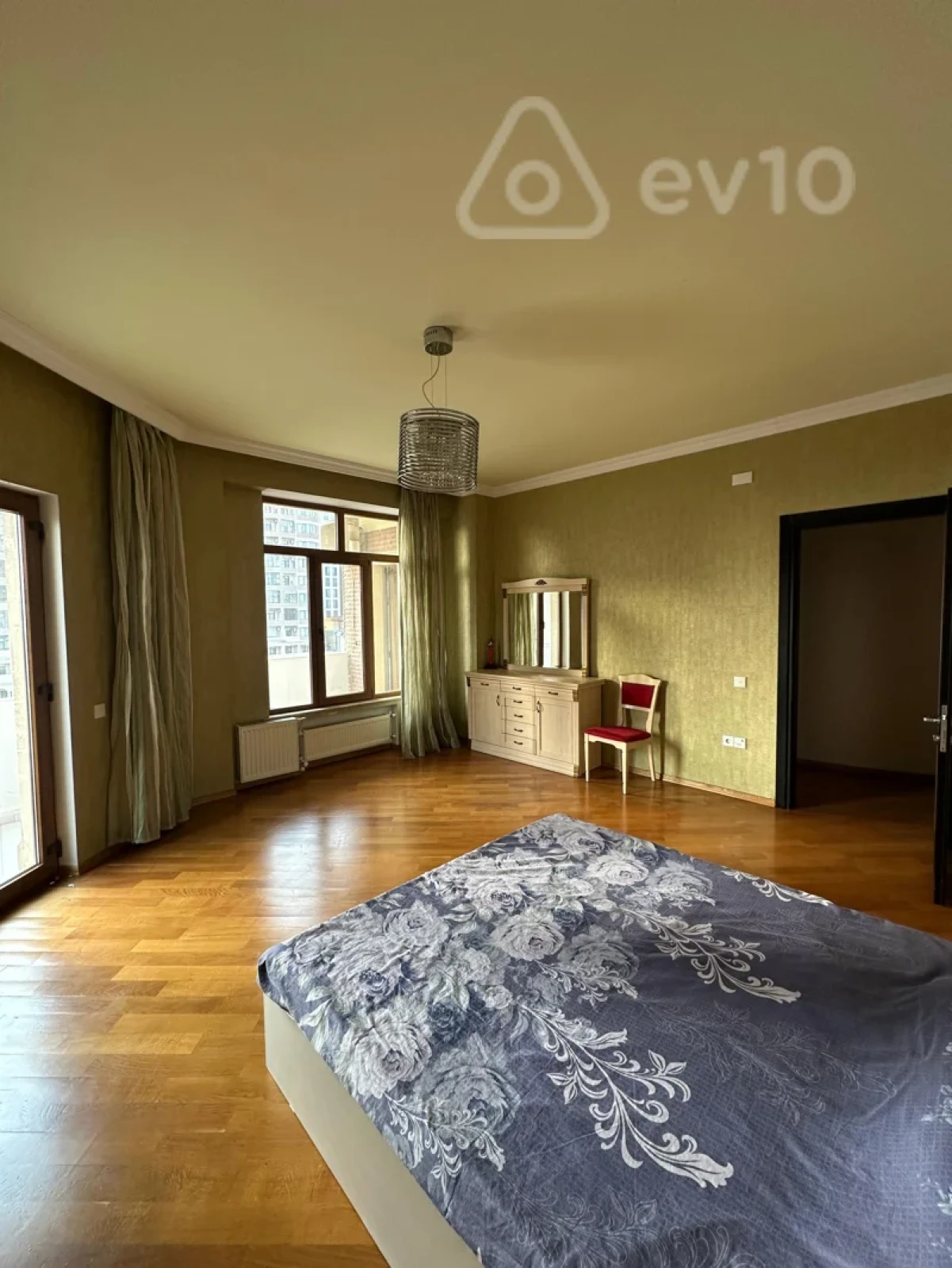 Kirayə verilir 3 otaqlı yeni tikili 110 m²