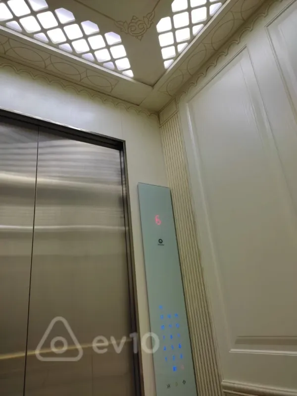 Kirayə verilir 2 otaqlı yeni tikili 75 m²