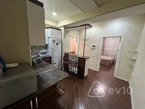 Kirayə verilir 2 otaqlı yeni tikili 80 m²